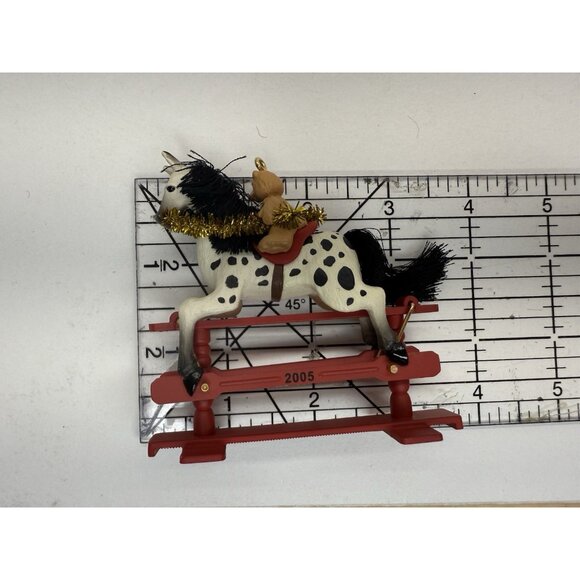 2 Hallmark Ornaments A Pony For Christmas #8 And #9 In Series 2005 2006 - Picture 10 of 11